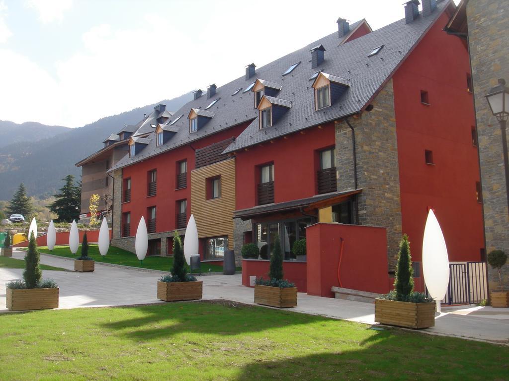 Nubahotel Vielha Exterior foto